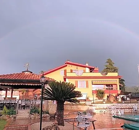 Panzió Ferro Di Cavallo Tivoli